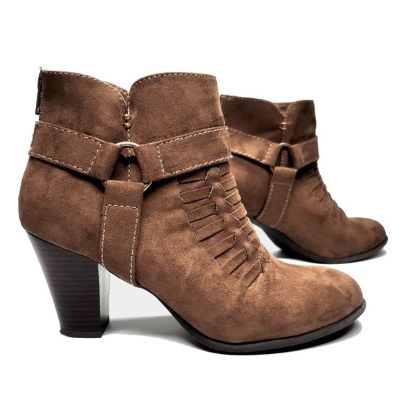 Women's American Eagle Faux Suede Ankle Bootie With Buckles Size 8 - Picture 2 of 7